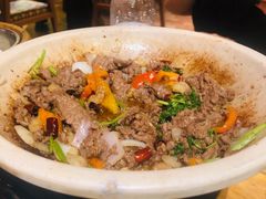 -老滇山寨•云南特色菜•地方菜•民族风情歌舞表演(金碧店)