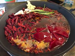 -黄潇洒老火锅(九眼桥宏济巷店)