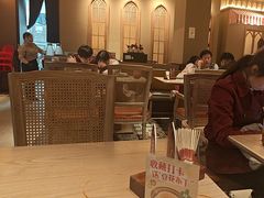 -耶里夏丽·丝路国际·新疆餐厅(浦东区东方路店)