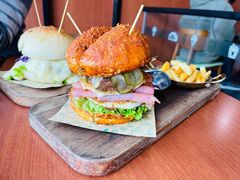 双蛋指椒牛肉汉堡-魏斯理汉堡(西安沣东吾悦店)