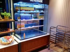 面包甜点陈列柜-巴黎贝甜(五月花广场店)