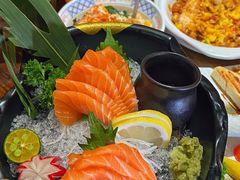全盛三文鱼大满足-小川洋风料理(街道口店)