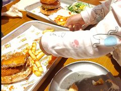 -HUZI虎滋精酿餐吧(京西大悦城店)