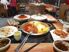 鸳鸯锅-潮火锅·麻辣牛肉火锅(观音桥方圆·LIVE店)