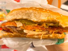 青花椒风味麦辣鸡腿汉堡-麦当劳(武商建二店)