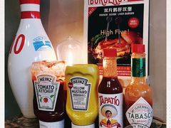 -HIGH FIVE哈福手工汉堡(桂林路店)