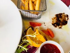 -WOLFGANG PUCK KITCHEN & BAR(迪士尼小镇店)