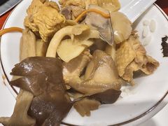-菌之家·专业纯野生菌火锅·特色炒菌