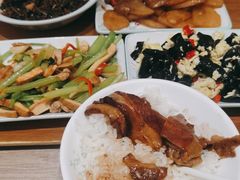 -老乡鸡(融科天地店)