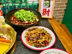 -永發發串串火锅馆·烧烤·大排档(传媒大学店)