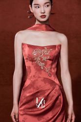 -Renee芮亦婚纱(原丽莎)