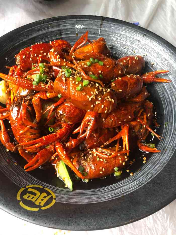 肥肥虾庄·金牌油焖大虾(南湖大道财大店)