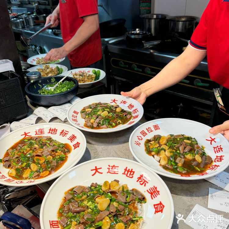 ‼️在大连，打工人的小食堂，座无虚席