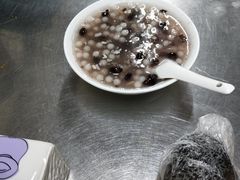 -芳婆糕团店(王府大街店)