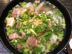 小黄牛肉米线-麒麟风烤牛肉·云南烧烤小排档(丹凤街店)