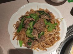 火锅湿炒牛河小-潮泰牛肉火锅 · 创于1992年(车公庙店)