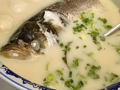 -南京金牛湖巨碗鱼头