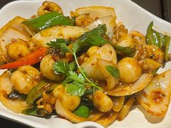 -大头虾越式风味餐厅(光明广场店)