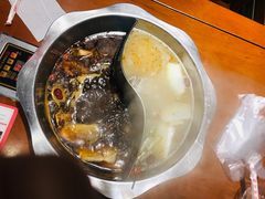 -亿诣蝎府炸酱面羊蝎子火锅(酷车小镇店)