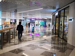 -白玉兰广场停车场