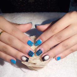 米卡美甲沙龙-EMILY艾枚莉美甲美睫·美颜·现磨咖啡