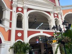 -佛罗伦萨小镇广佛名品奥特莱斯(疏港路店)