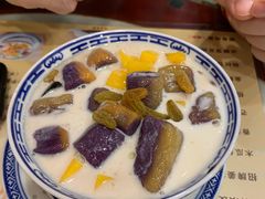 -广信牛奶甜品世家(台东店)