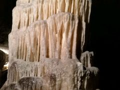 -波斯托伊纳溶洞