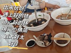 -三姐妹·海鲜大排档