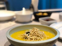 鸡火煮干丝-屋里厢上海菜馆