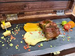 慢烤美国极佳牛小排配土豆泥-Calix&Lay's(新天地店)