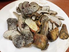 -菌之家·专业纯野生菌火锅·特色炒菌
