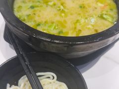 -鸡汤过桥·过桥米线