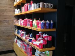 零售区-星巴克(洛阳中州路王府井店)