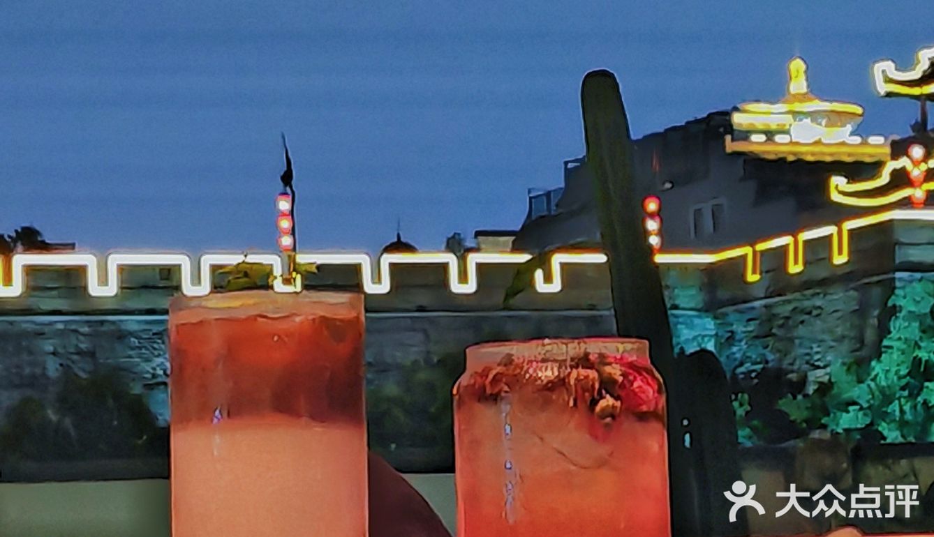 南门这家音乐餐酒吧‼️这周去了三次💃💃