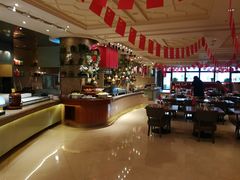 自助取餐区-咖啡苑自助餐厅·中国大饭店