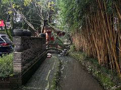 -土砂锅生态山庄·非遗砂锅雅鱼