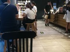 -星巴克臻选(郑州国贸360广场店)