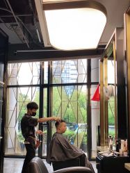 -侨治发型