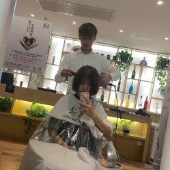 点击看大图 -简法造型·品牌形象店