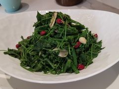 -梅飞酒家(名辉豪庭店)