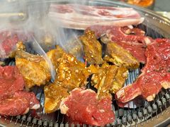 -围炉肉舍丹东海鲜烤肉·烤活鳗(步行街店)