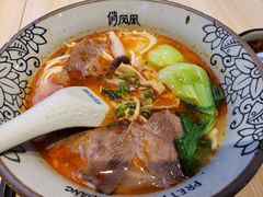 -俏凤凰(美林M·LIVE天地东座店)