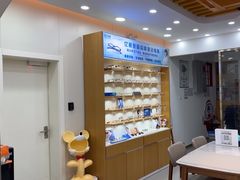 -亿视康青少儿眼镜(五官科店)