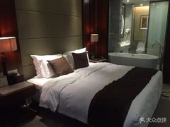 -珠海棕泉水疗酒店(拱北口岸高铁站店)