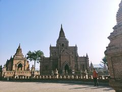-一寨两国风景区