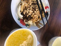 幺鸡甜水面-十一街幺鸡成都担担面(悠方店)