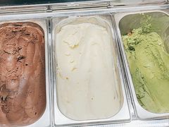 -极拉图·现制冰淇淋(大卫城店)