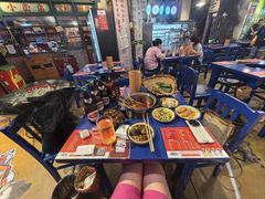 -马路边边串串香形象店(磐石路店)