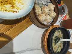 -馋三尺蟹粉小笼(人民广场店)